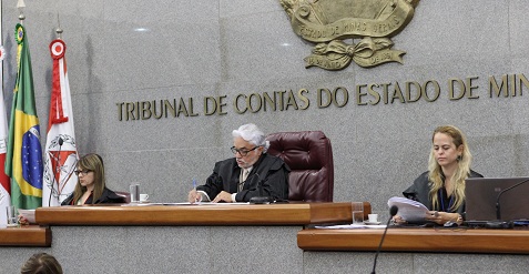 O relator do processo e presidente da Segunda Câmara do TCEMG, conselheiro Wanderley Ávila (Foto: Karina Camargos Coutinho)